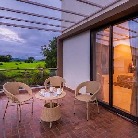 Saffronstays Aster, Plunge Pool Villa With Garden, Lonavala Exteriér fotografie